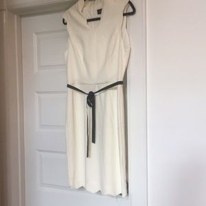 NEW Alexia Admor cream dress. Size M